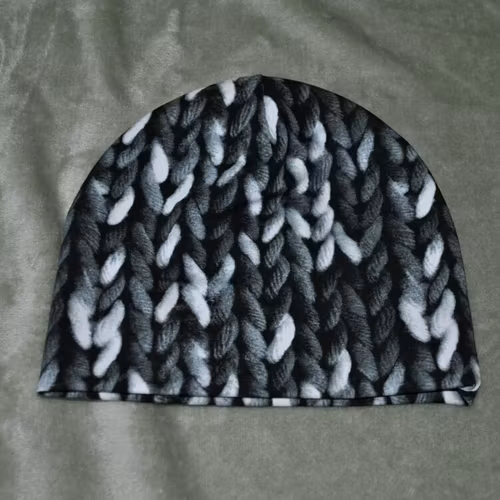 Mössa barn stl 6-12 mån