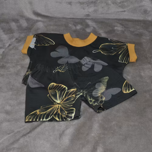 Dock - T-shirt med shorts stl 44-45 cm