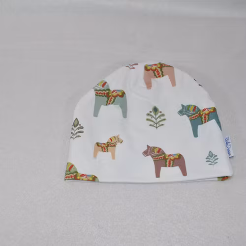 Mössa barn stl 3 mån