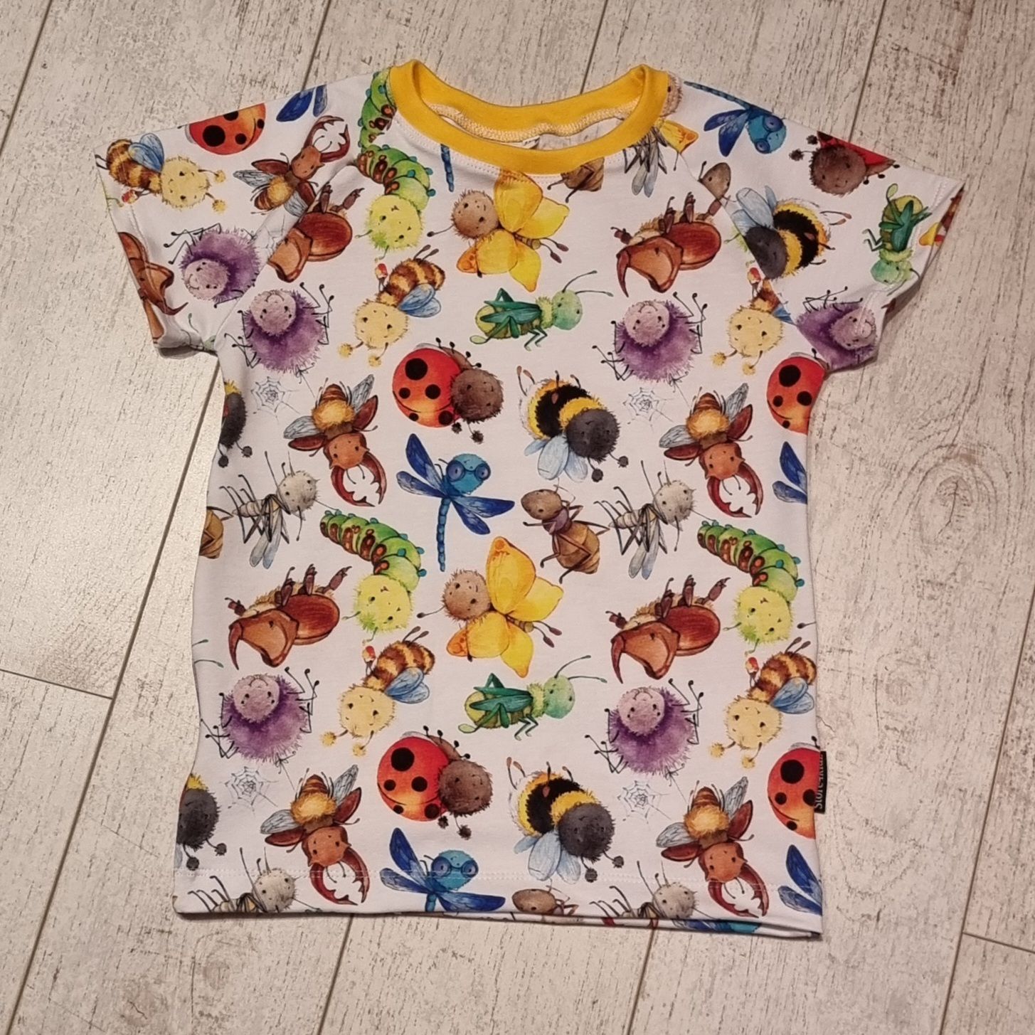 Store4kidz T-shirt  storlek 110