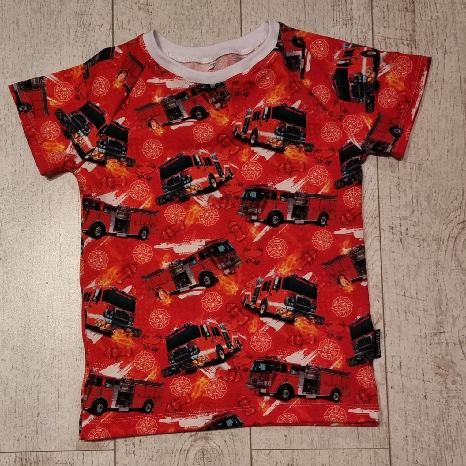 Store4kidz t-shirt storlek 110