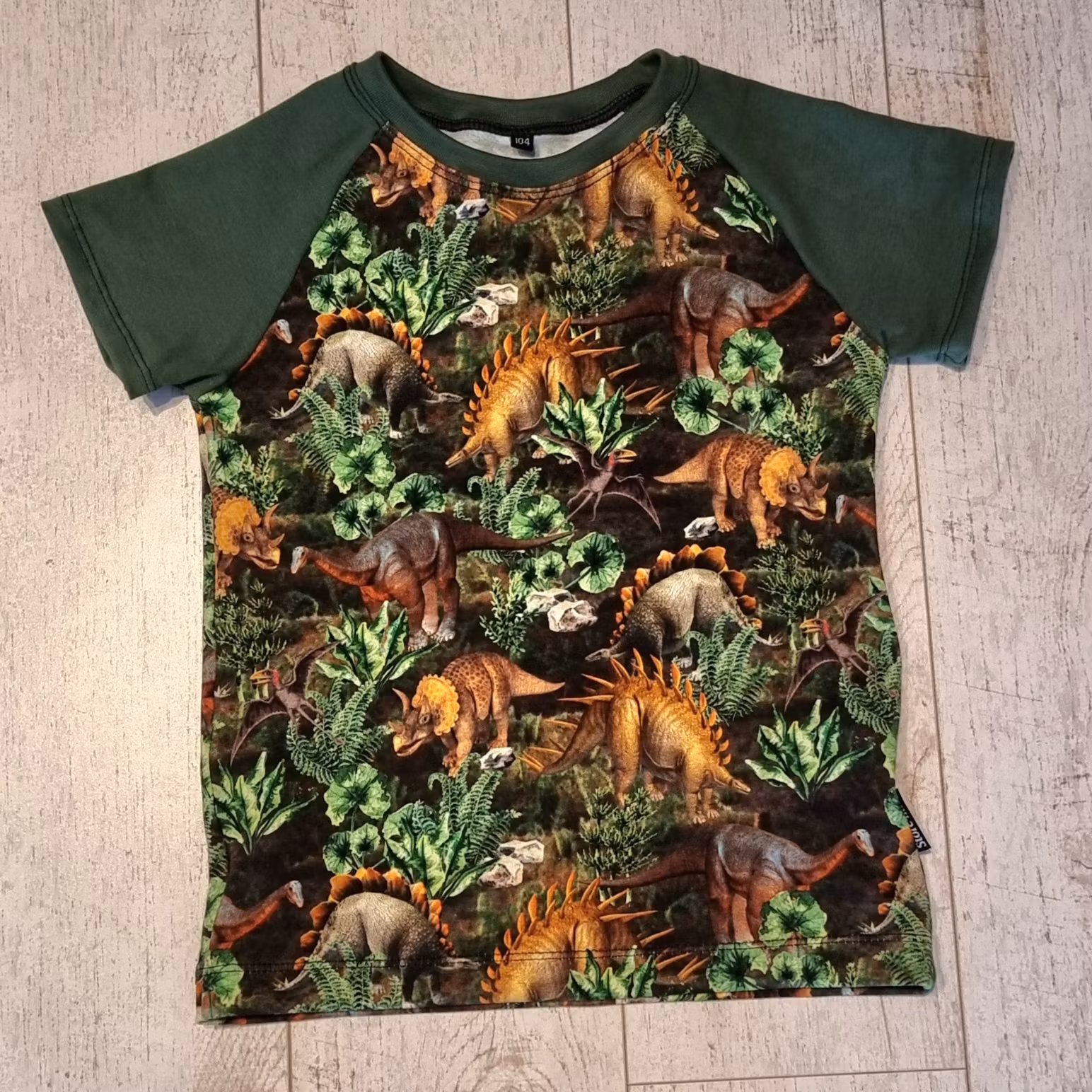 Store4kidz t-shirt storlek 104