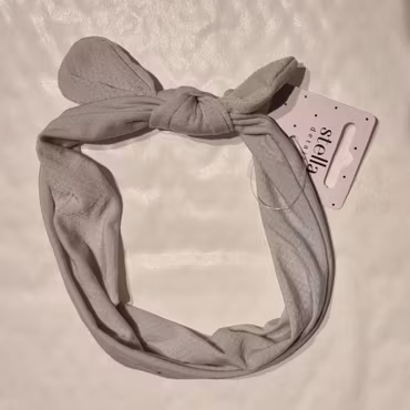 Ljusgrått hårband