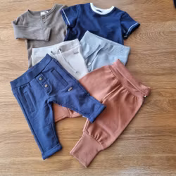 Blandat Klädpaket NR 5 Storlek 62 pojke 70%