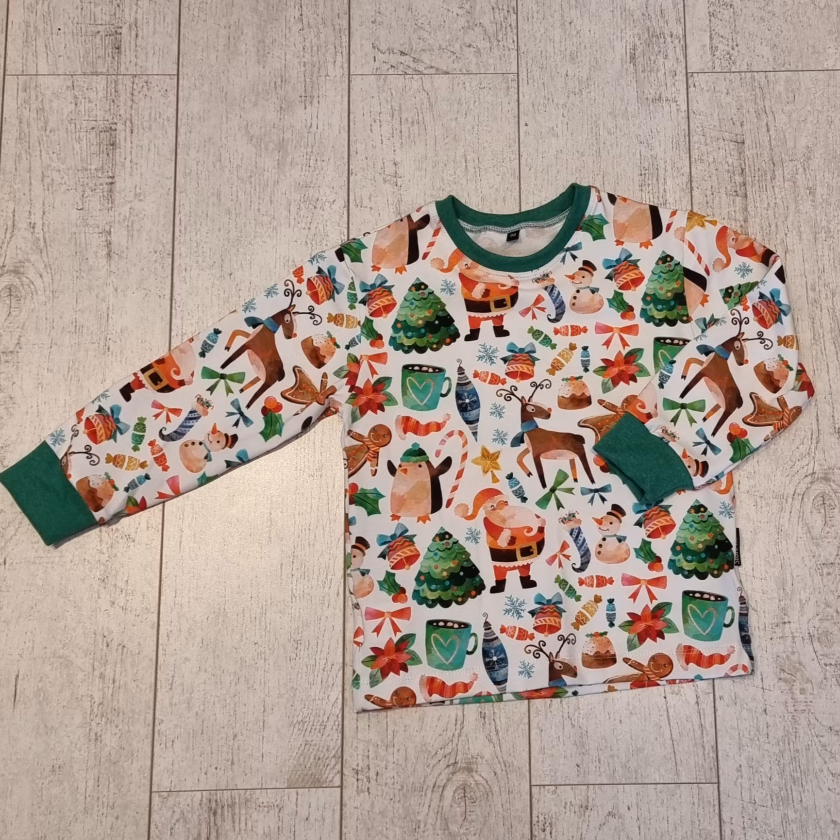 Store4kidz Pyjamas/mysdress storlek 98