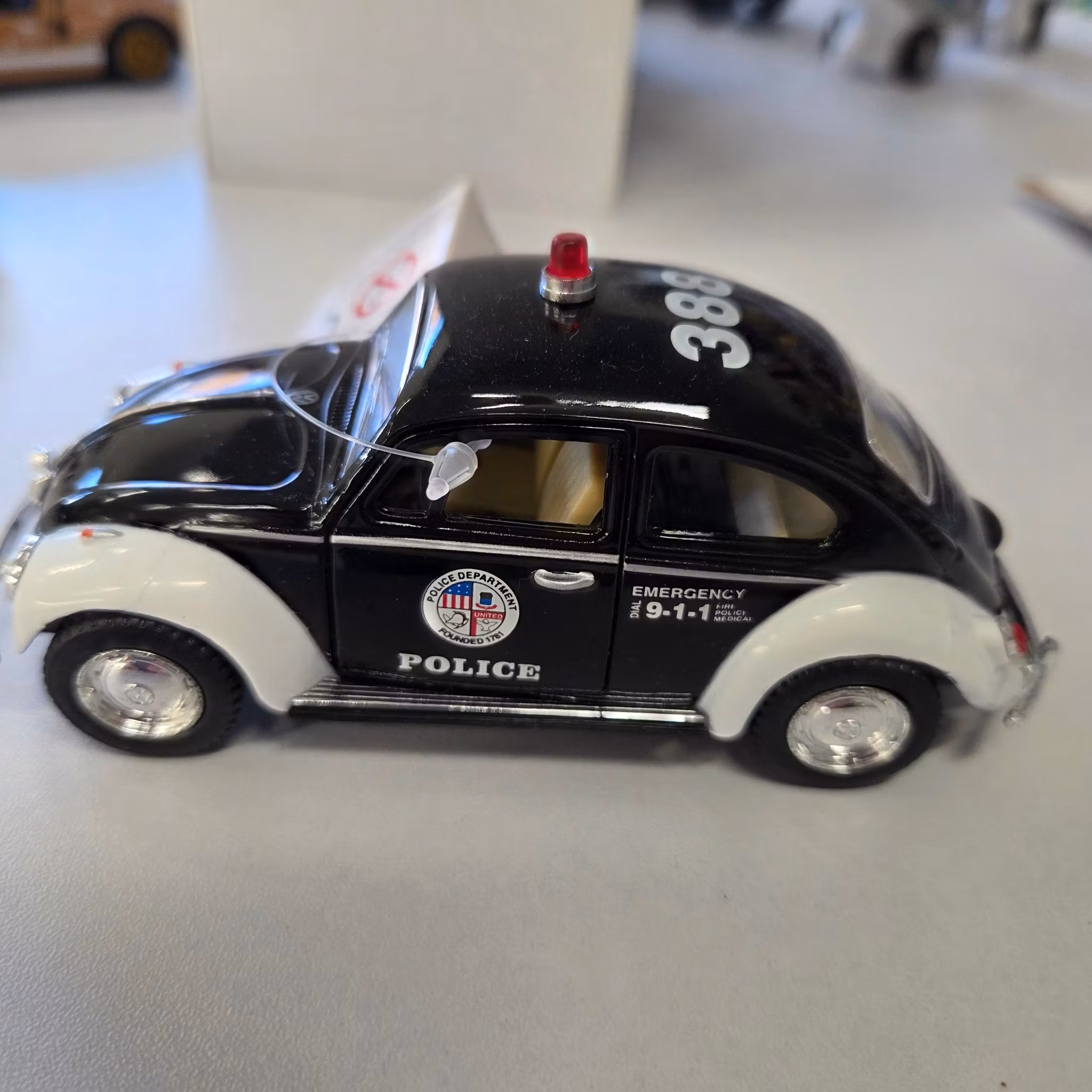 Polisbil die-cast