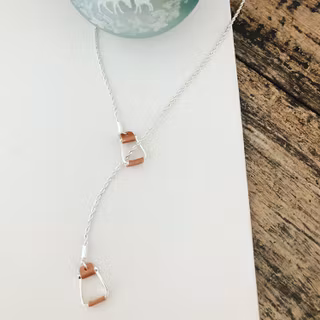 Halsband – Stigbyglar på repliknande kedja