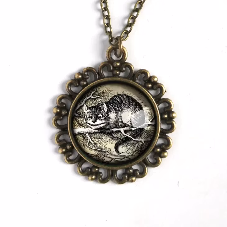 Halsband, stor berlock – Viktoriansk Cheshire Cat