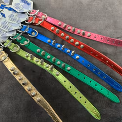 Läderhalsband – Metallic med nitar, 15–20 cm