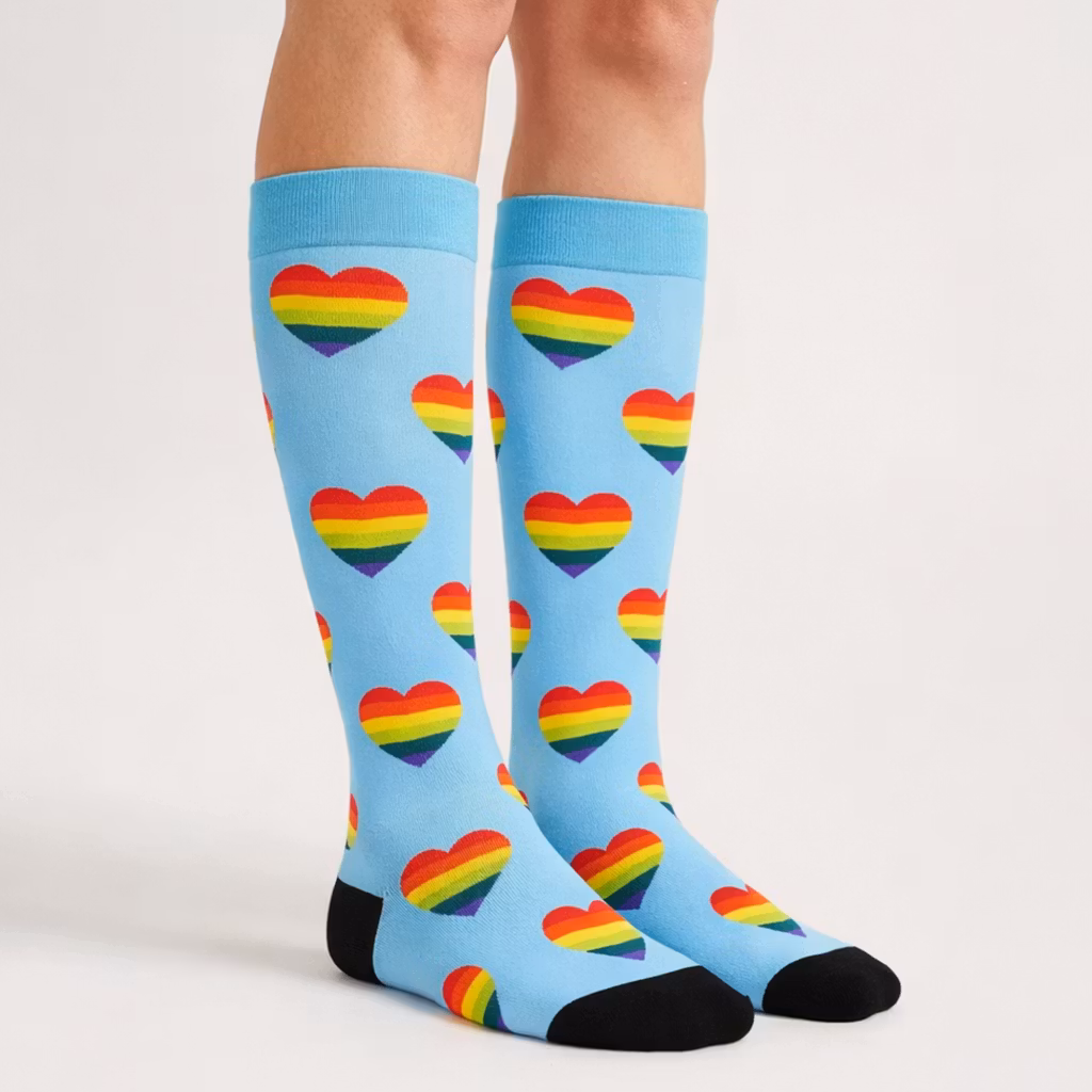 Tukisukat sydänkuviolla