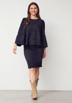 Isay Juna blus