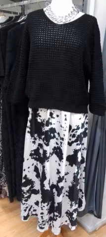 Adventskalender kjol & tröja 499kr (999:-)