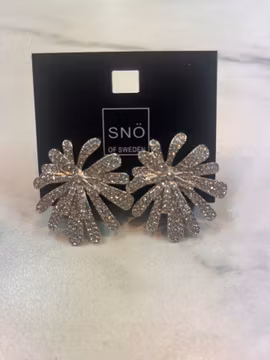 Snö örhängen silverstrass