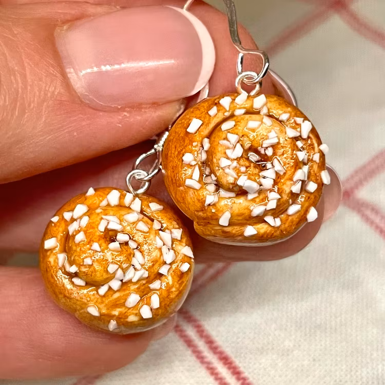 Cinnamon Bun Earrings