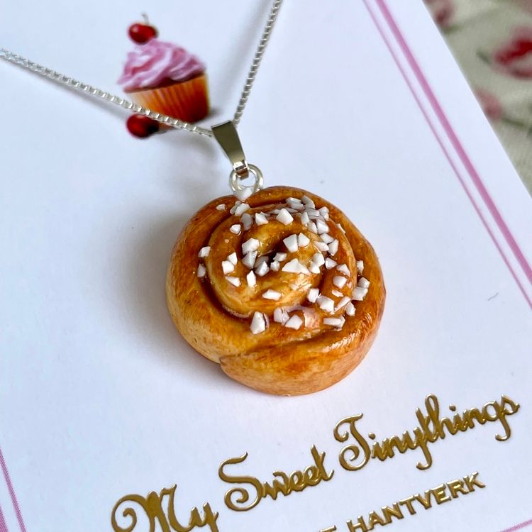 Kanelbulle halsband silver/guld