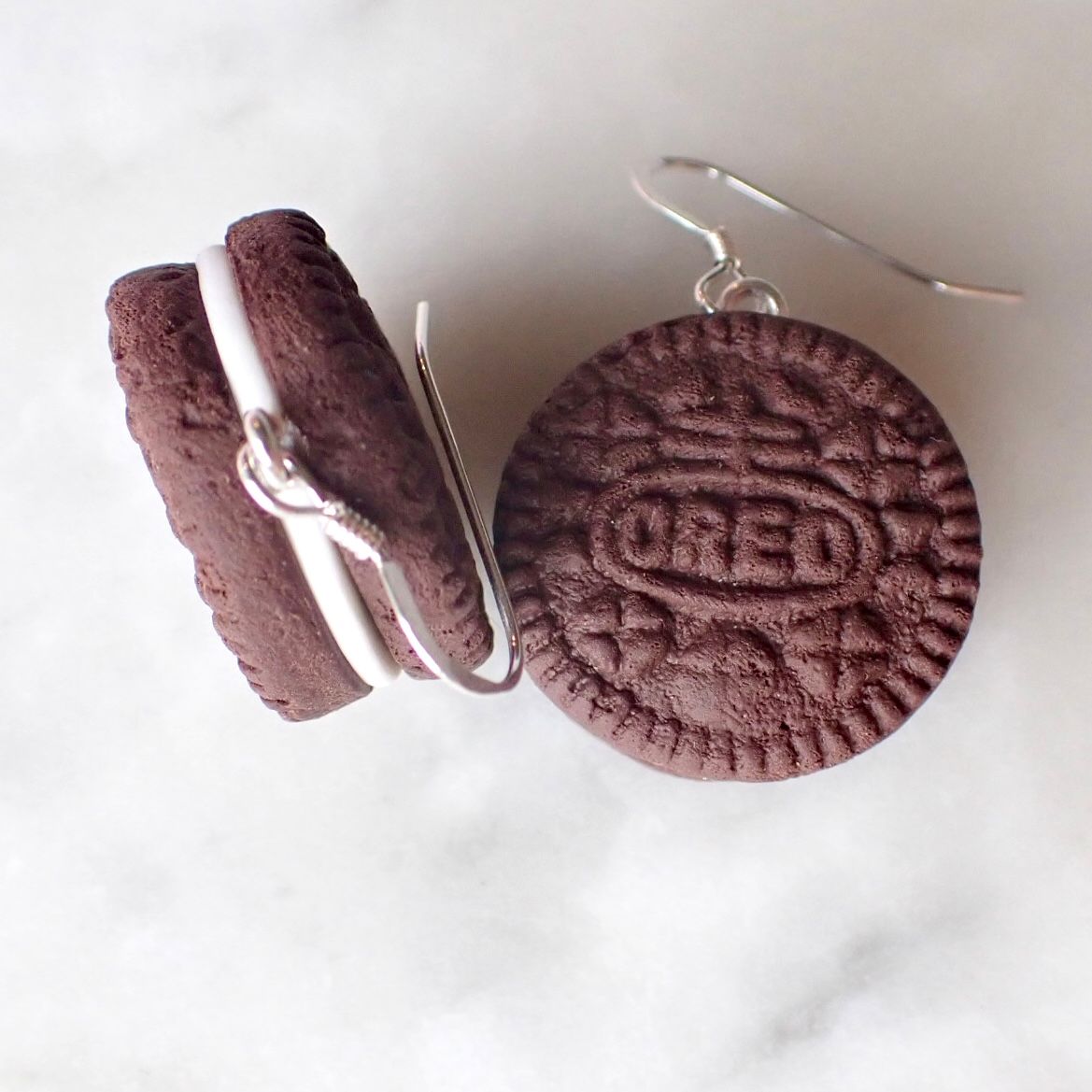 Oreo örhängen silver/guld 1 par