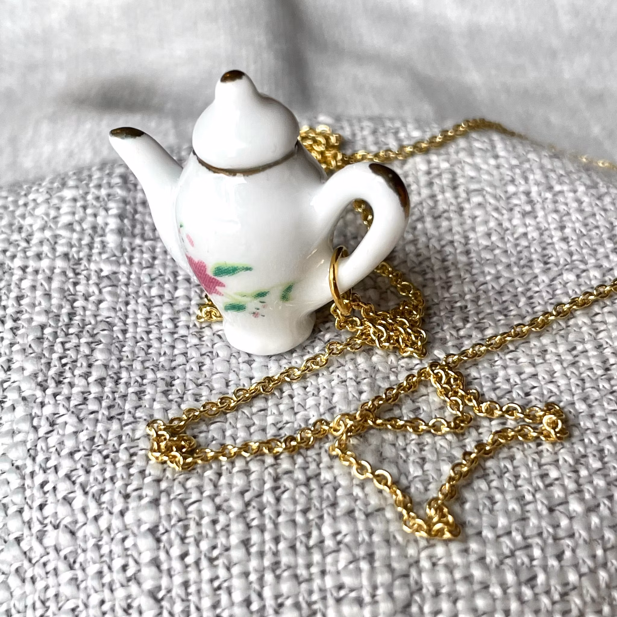 Kanna liten halsband guld / silver