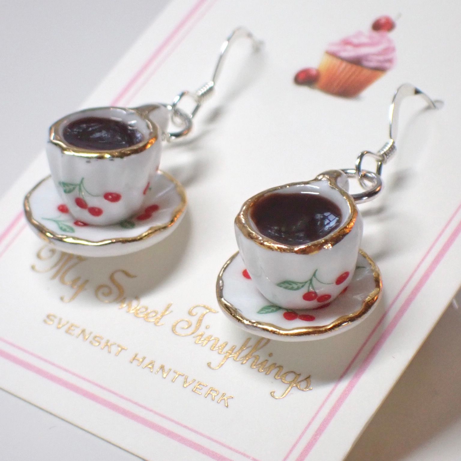 Tekoppar / Kaffekoppar med körsbär 1 par silver / guld