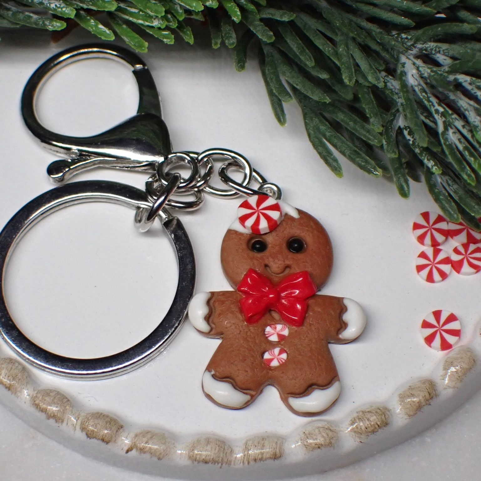 Pepparkaksgubbe nyckelring silver/guld