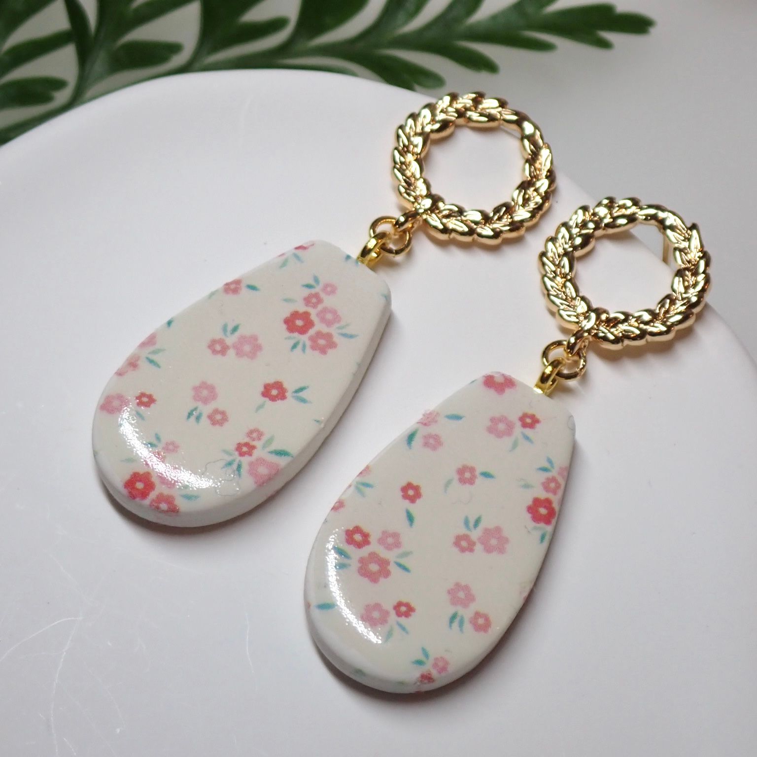 Pink floral droppe 1 par