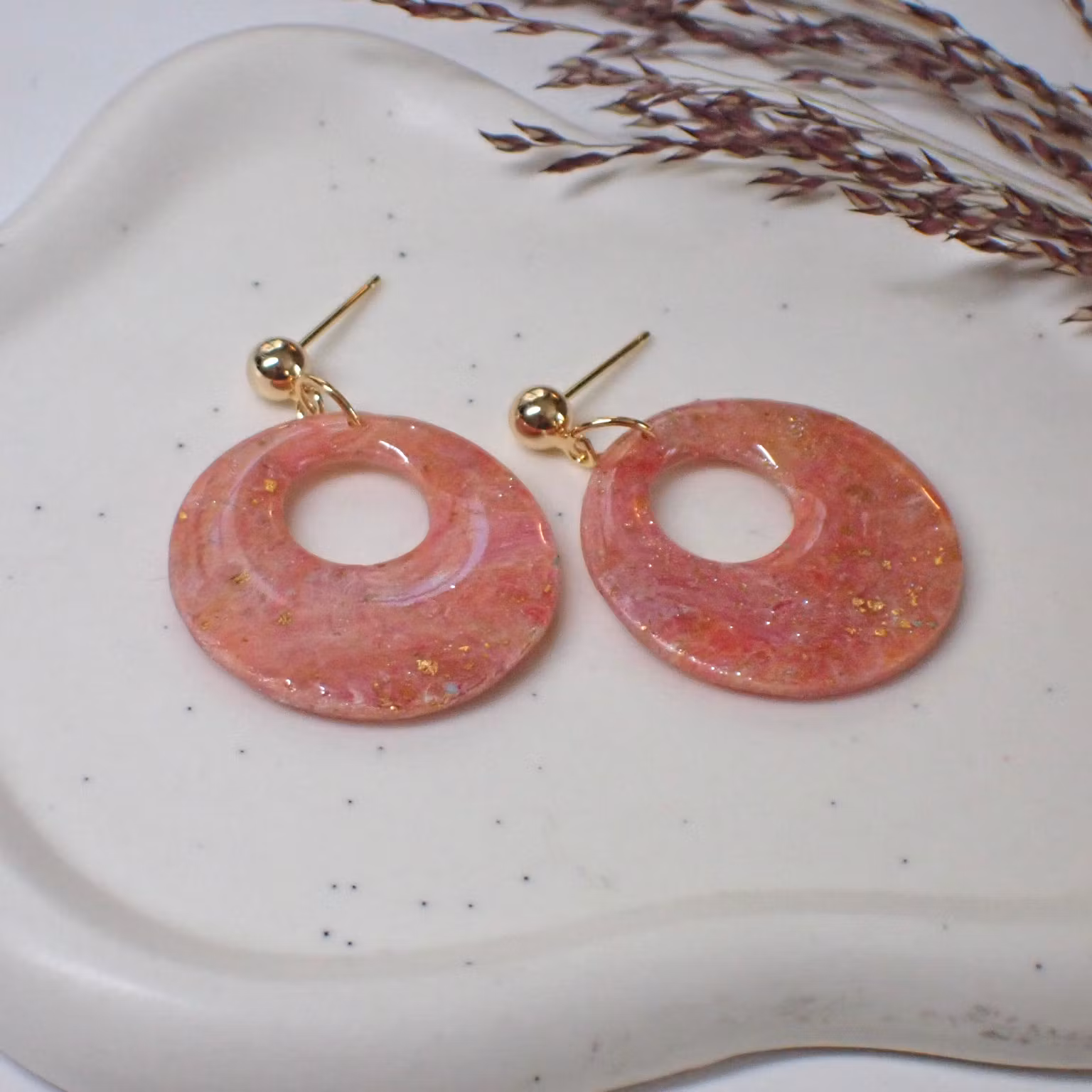 Sofia Circle Assym Donut