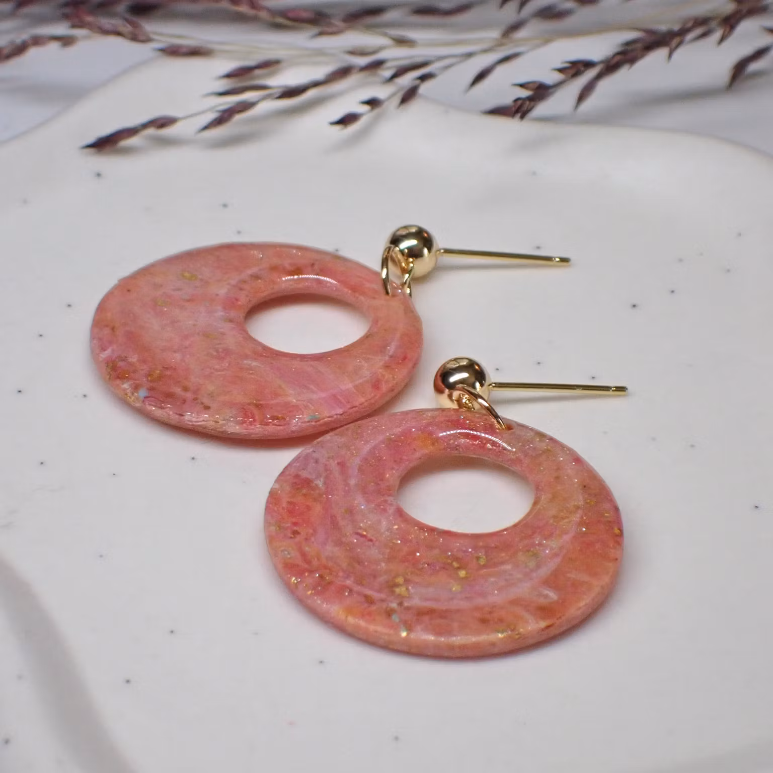 Sofia Circle Assym Donut