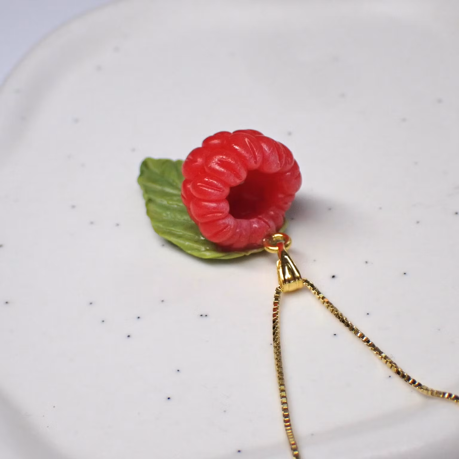Himbeeren mit Blättern - Halskette Silber/Gold