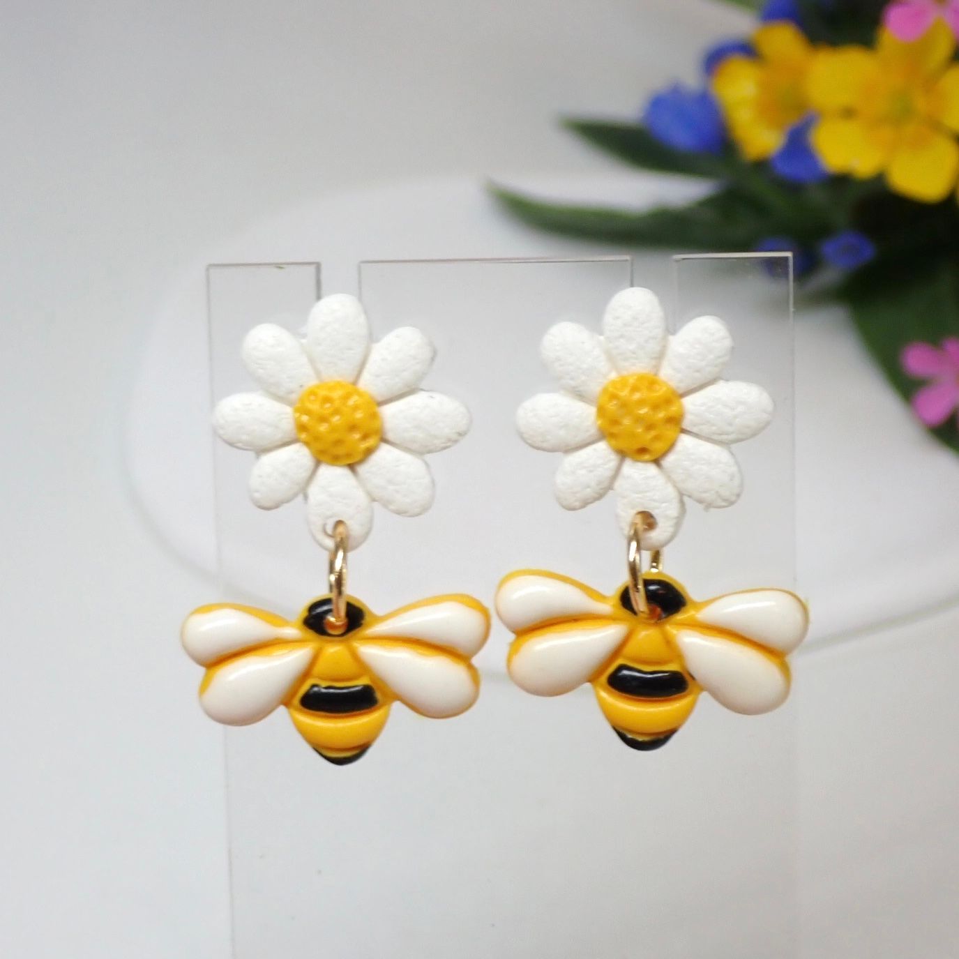Daisy Bee