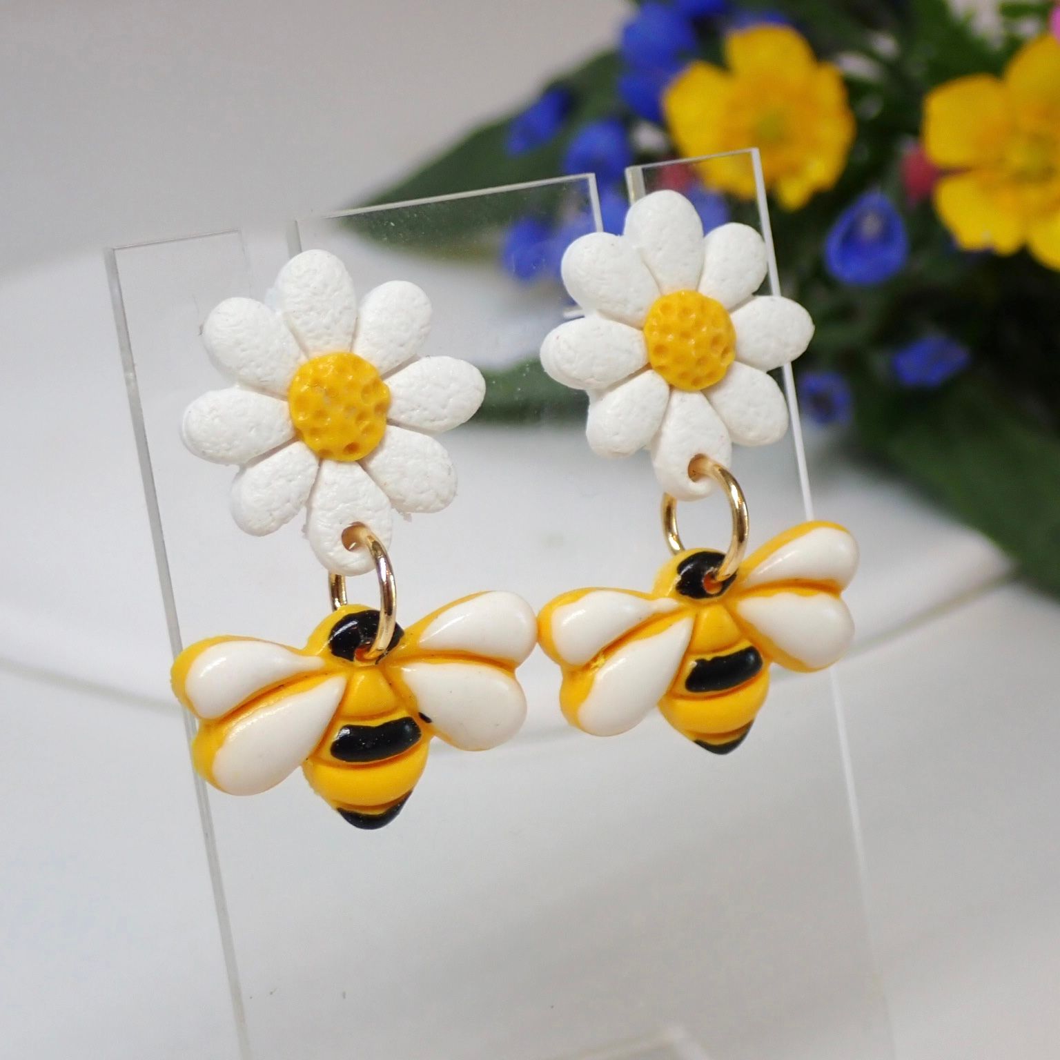 Daisy Bee