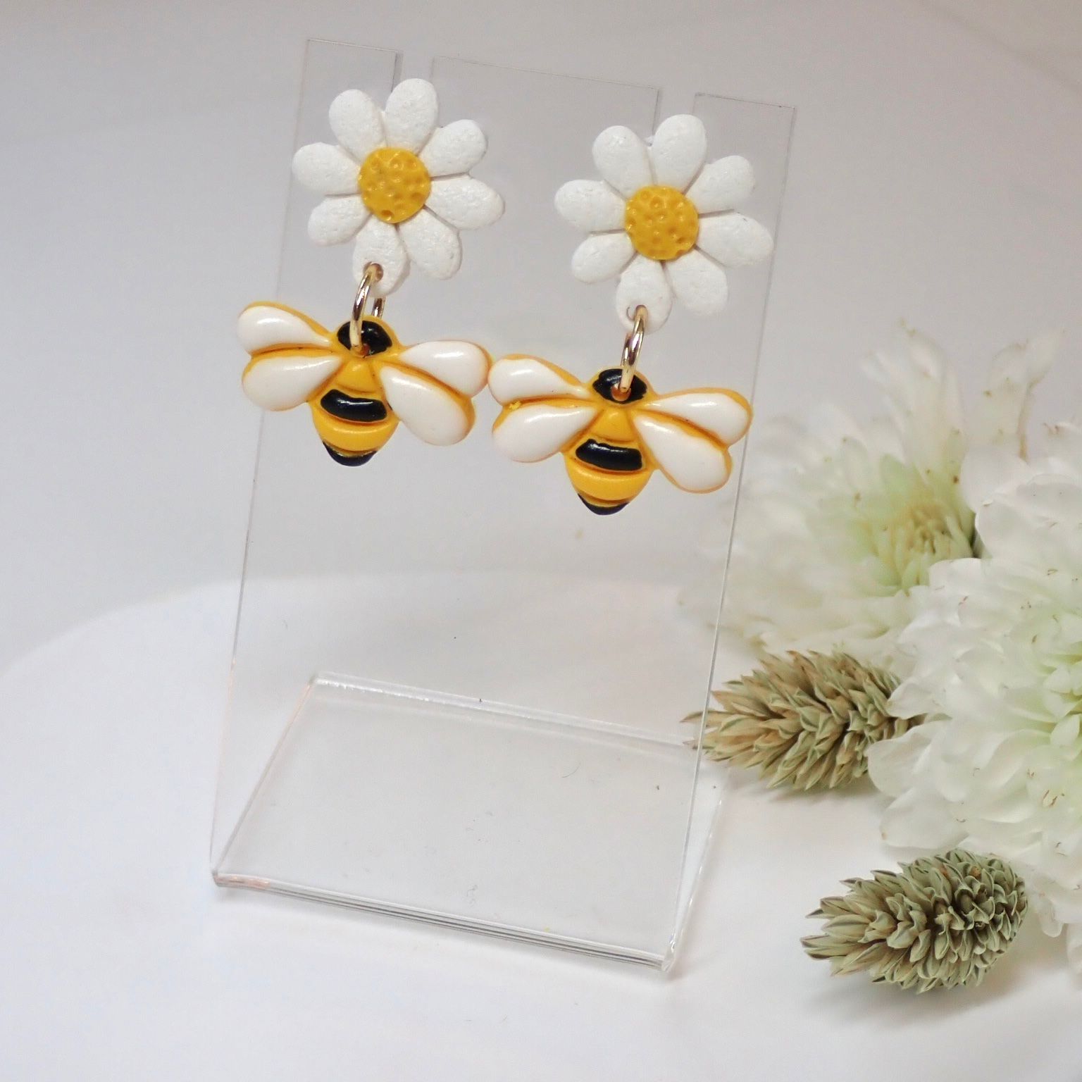 Daisy Bee