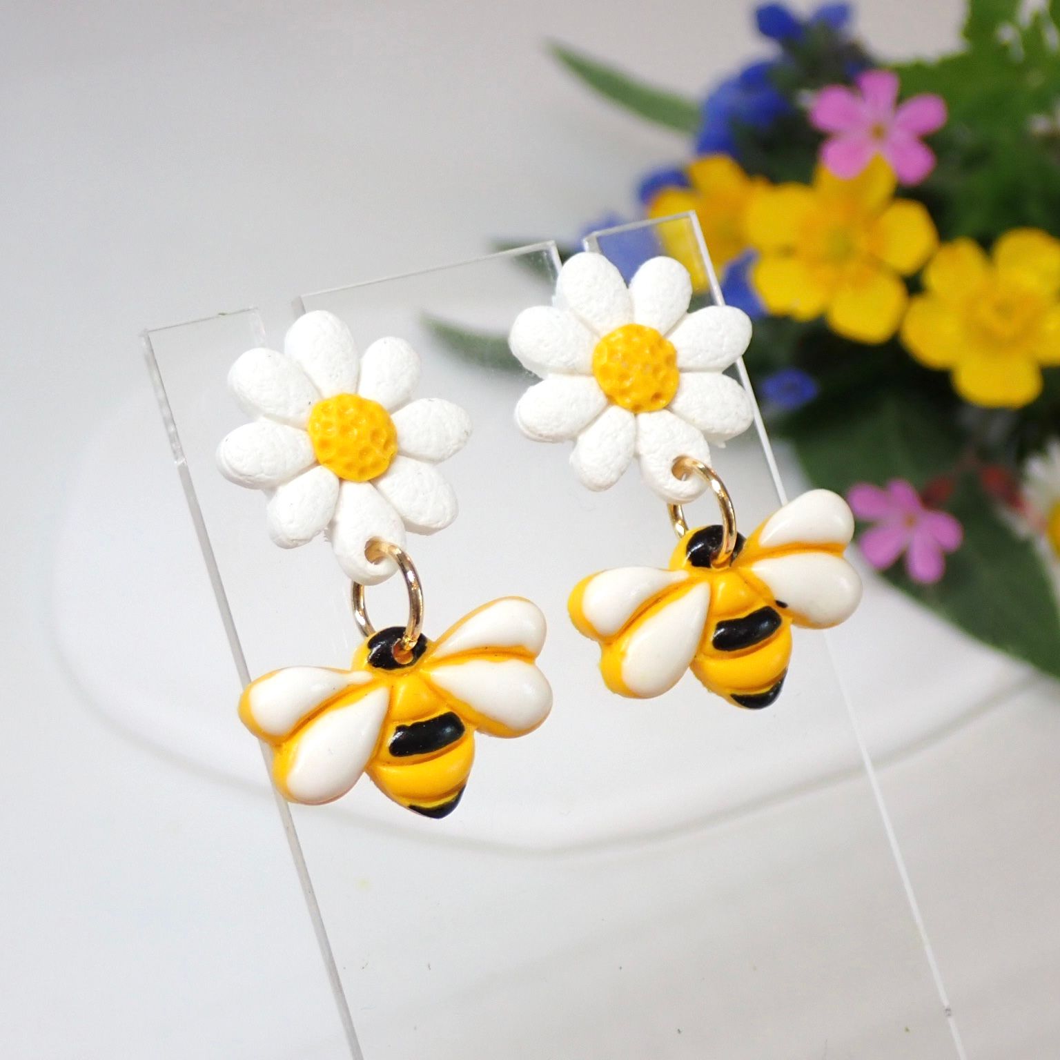 Daisy Bee