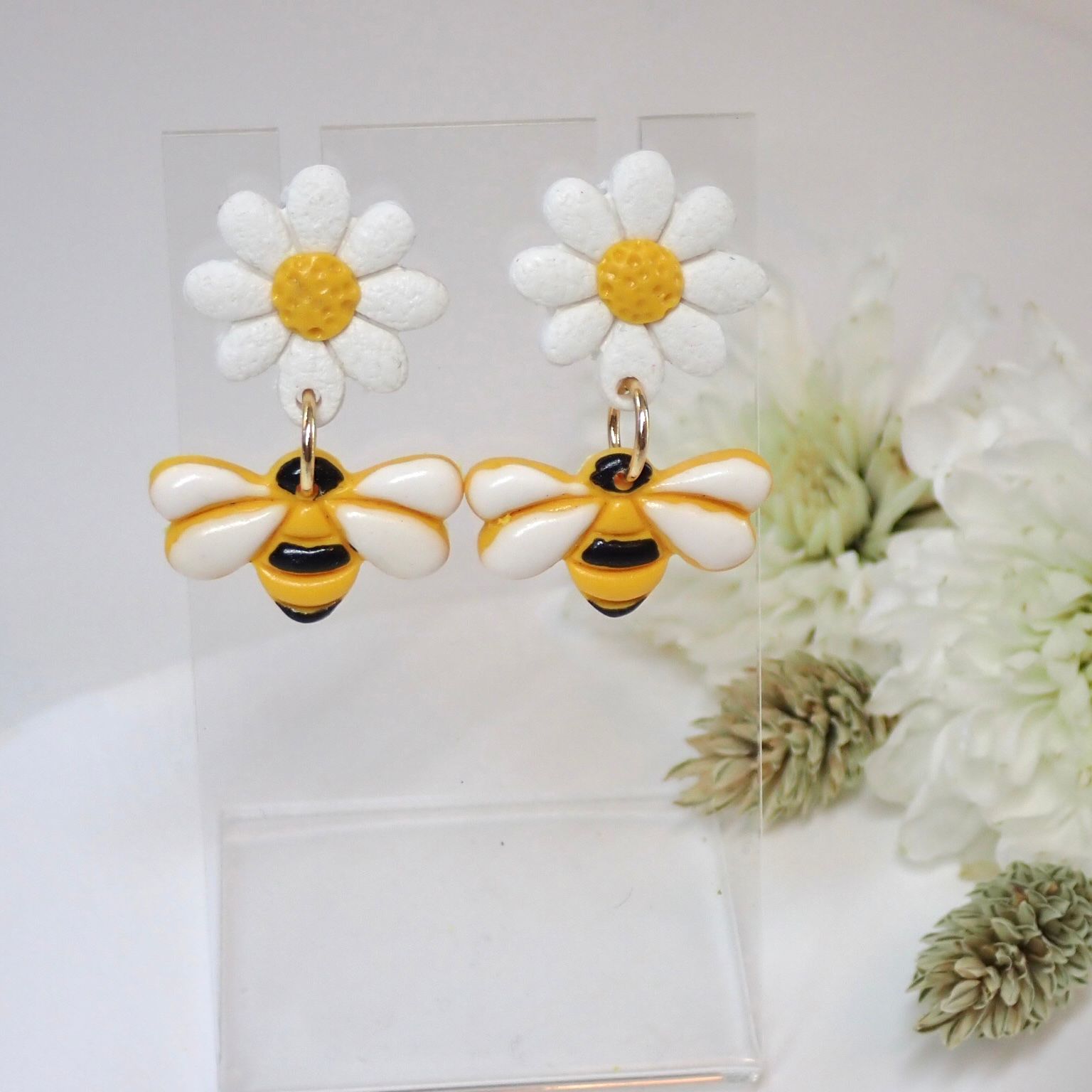 Daisy Bee