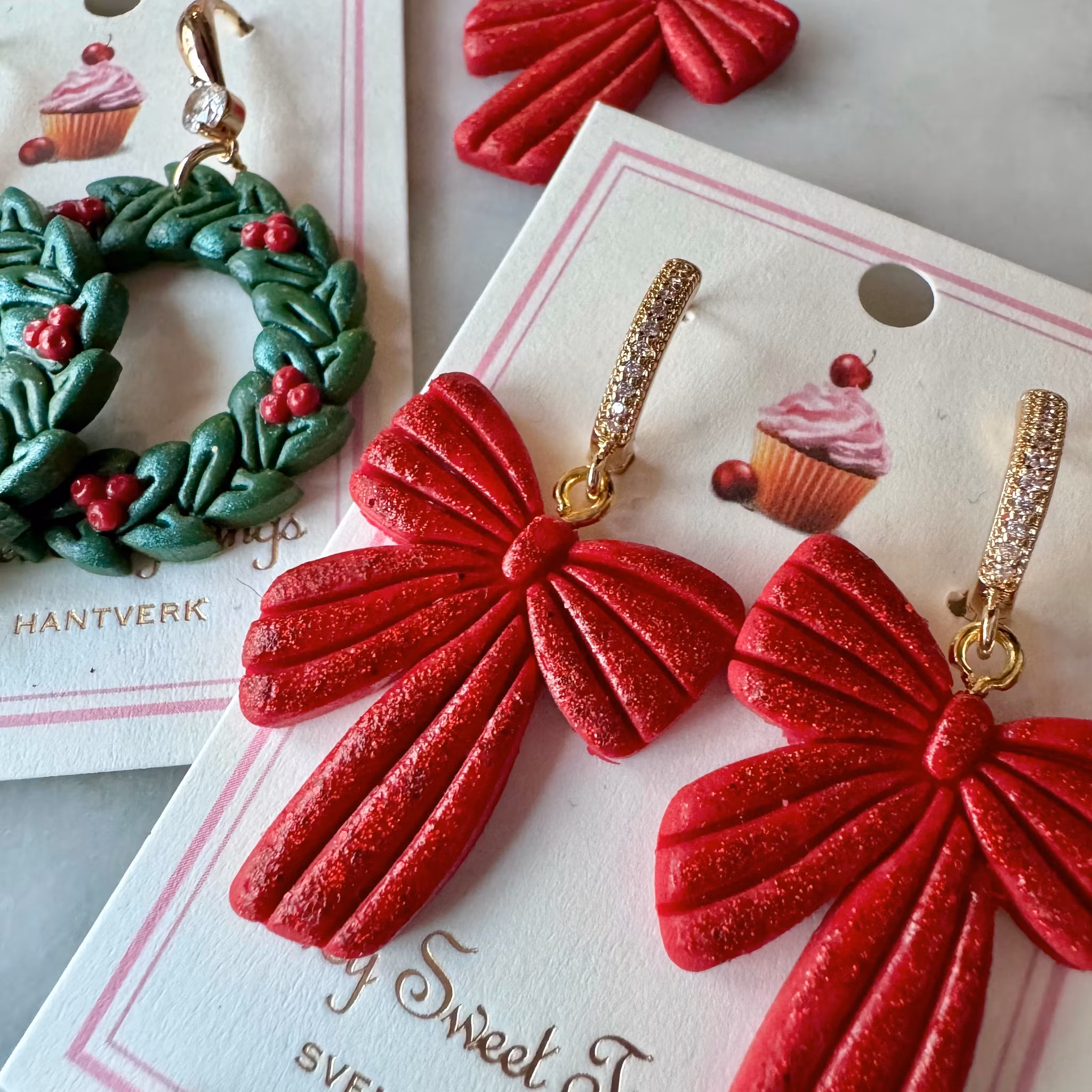 Rosetter örhängen kristallkrok/silverkrok