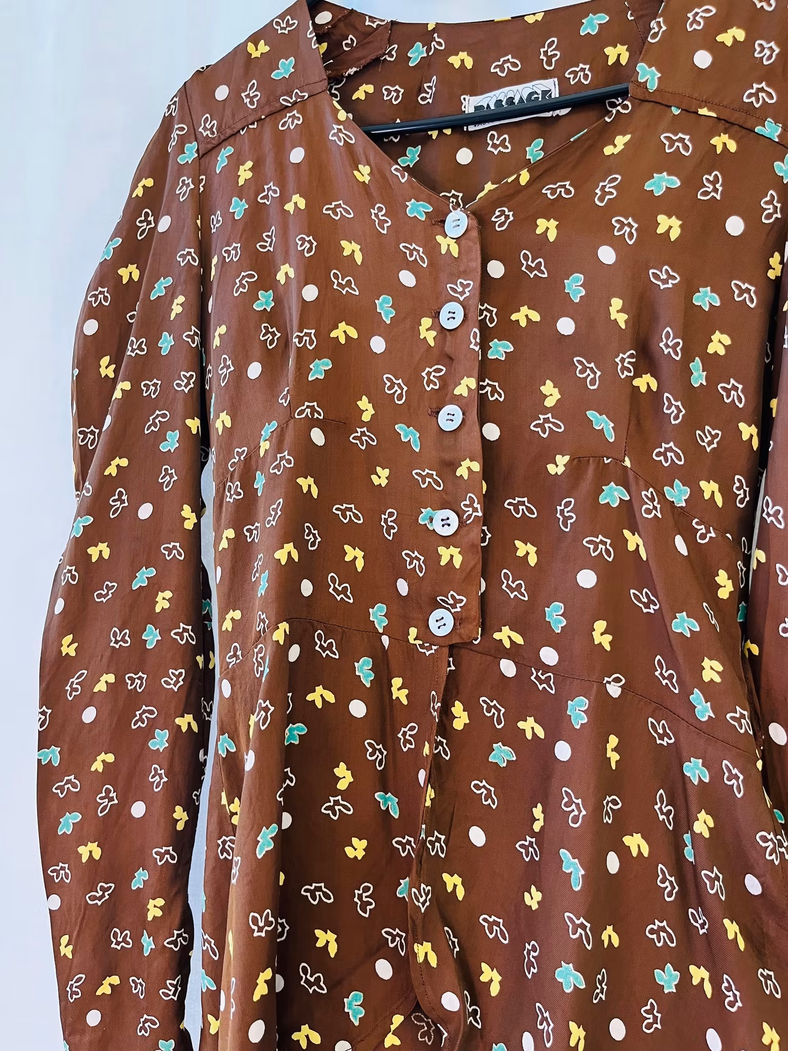 Vintage mönstrad blus i brunt