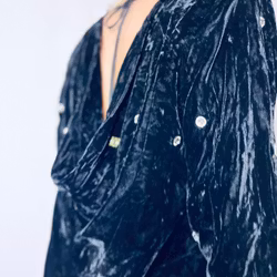 Vintage sammetsklänning med stenar