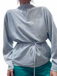 Silvertröja med dragsko i midjan