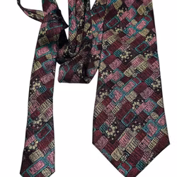 Lila- och rosamönstrad sidenslips