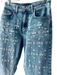 Jeans med bohemiska broderier