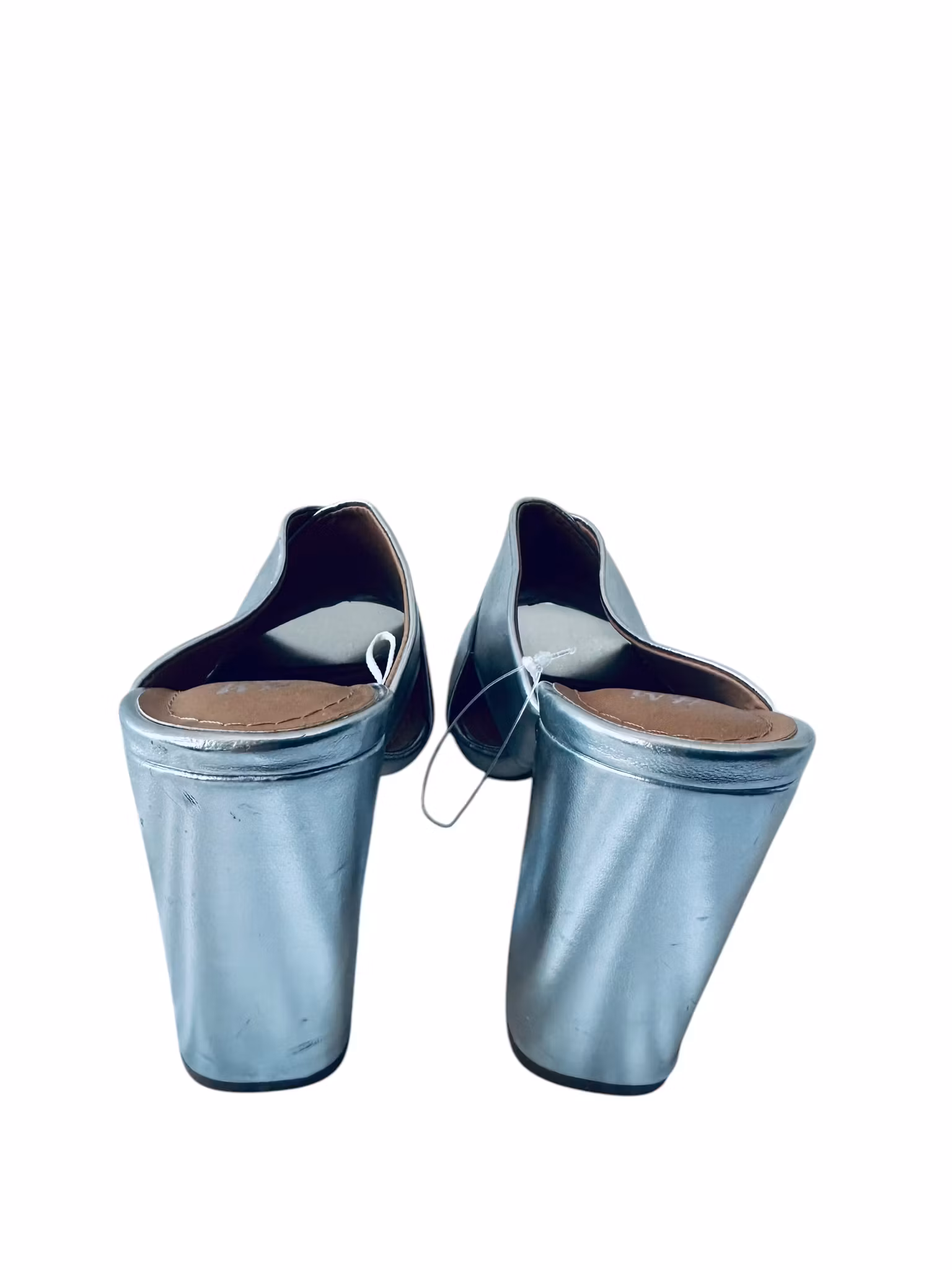 Silver slipins