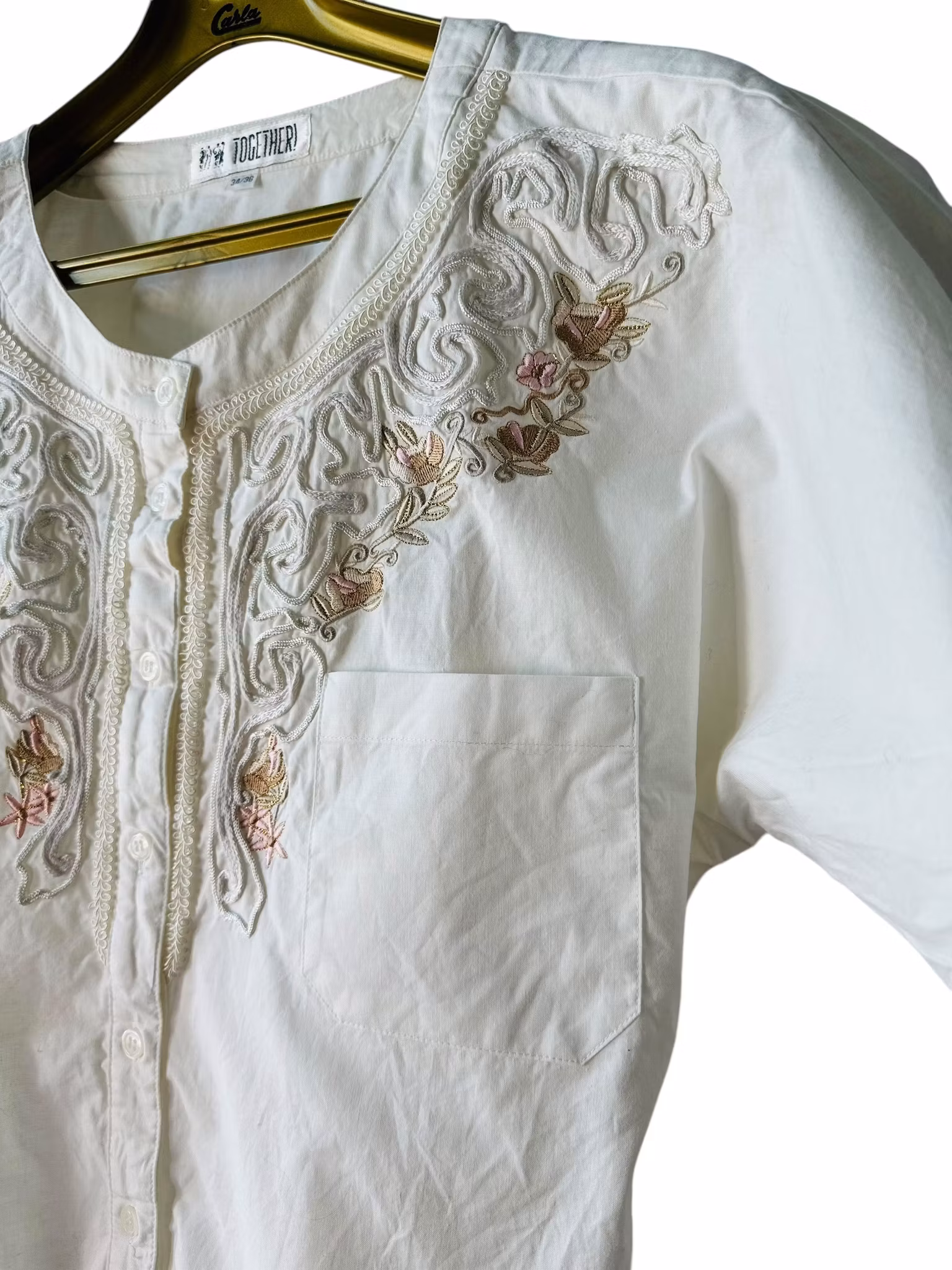 Vintage bomullsblus med broderier