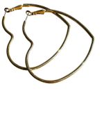 Örhängen hjärtformade hoops