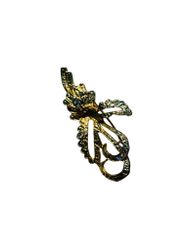 Brosch med strass och rosett