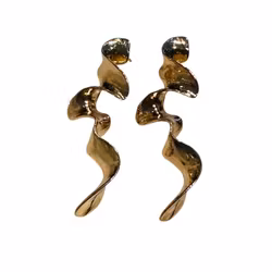 Örhängen krumelurer i guld