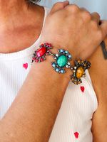 Färgglatt armband