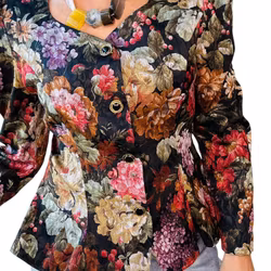 Brokadmönstrad vintage jacka