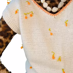 Hemstickad slipover med 3D-blommor