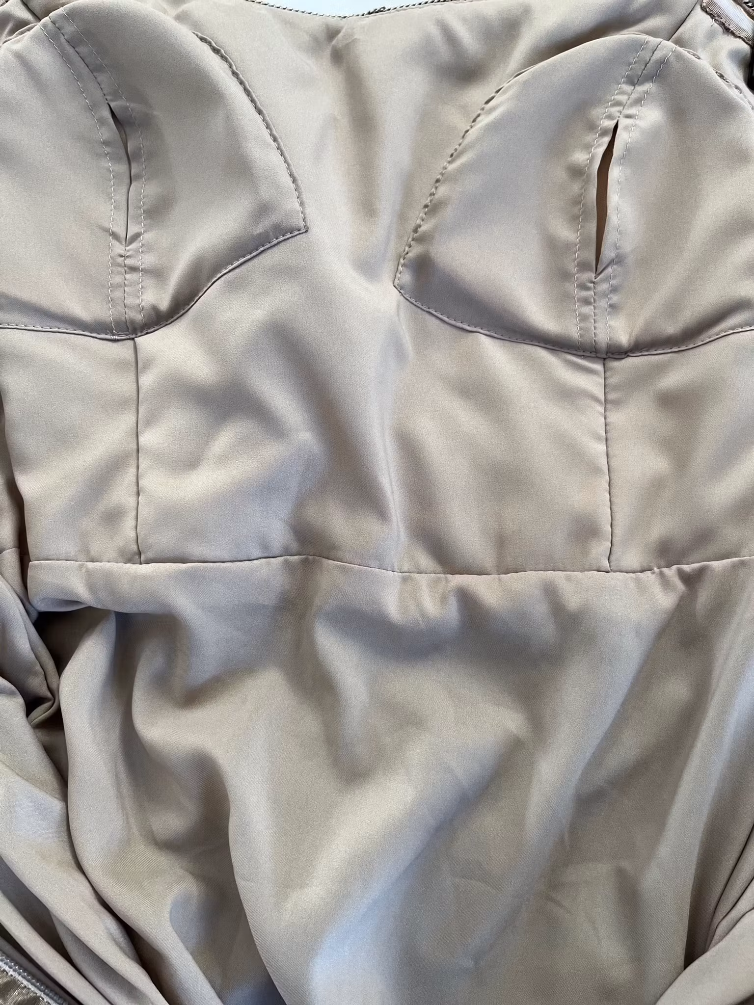 Nicole Miller lång sidenklänning