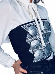 Vintage handsydd topp med nitar