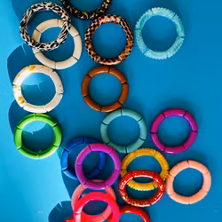 Handgjorda armband - flera färger