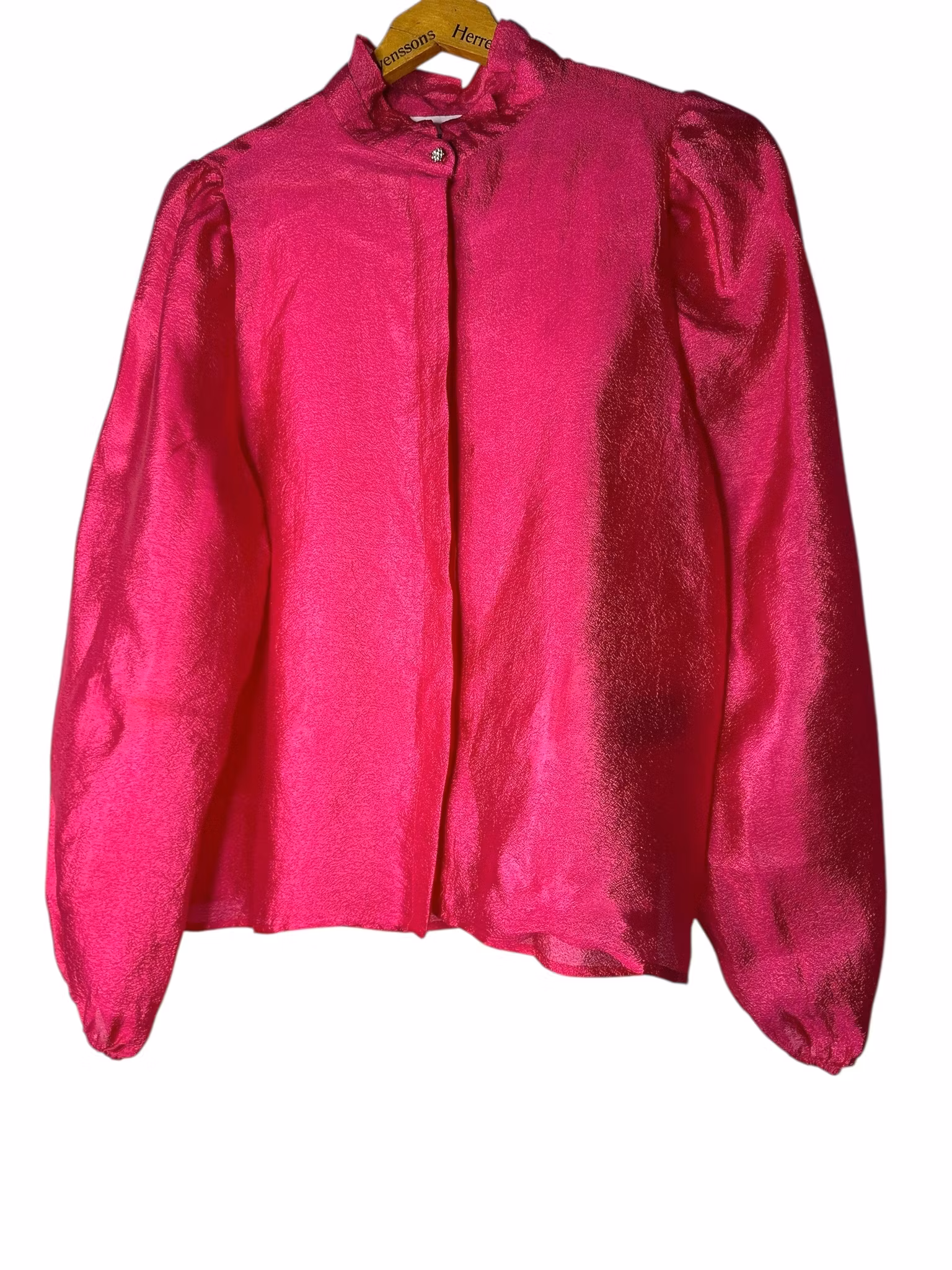 Rosa blus med strassdetalj